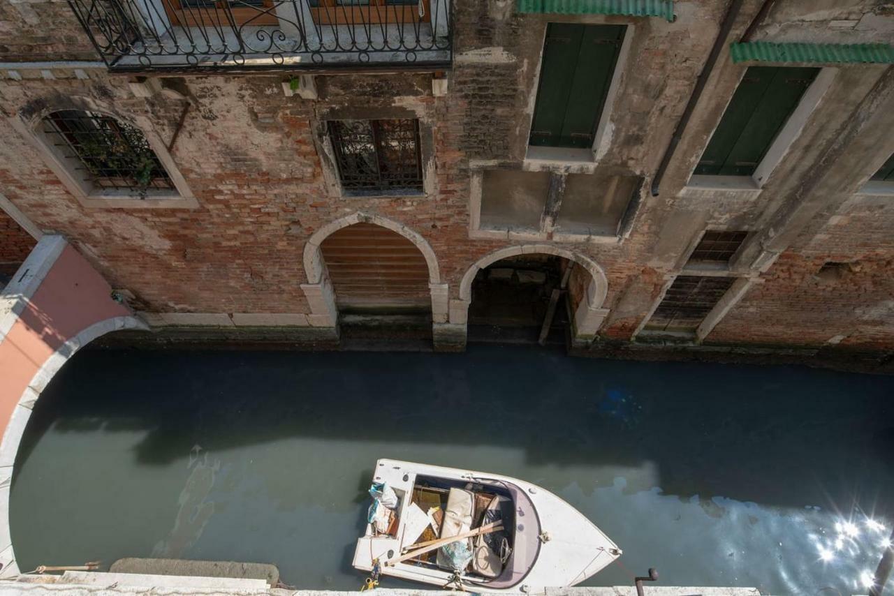 Apartment Ponte Raspi Canal View เวนิส ภายนอก รูปภาพ